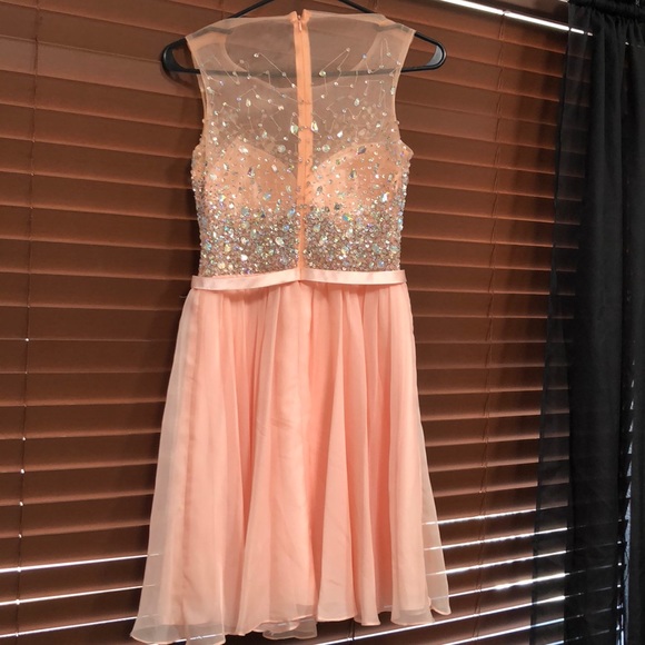 Homecoming dress - Picture 4 of 4